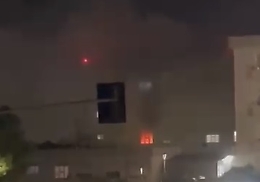 Fumo e fiamme dalle finestre dell'ospedale di Ribera: il video del rogo
