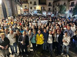 Gente in piazza a Corleone contro il podcast con Riina jr: "La Sicilia vera siamo noi"