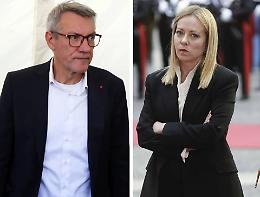 Meloni «cortigiana»: scoppia lo scontro fra la premier e Landini (che però subito precisa)