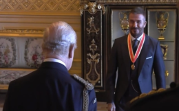 David Beckham Cavaliere del Regno Unito, la cerimonia da re Carlo III al Castello di Windsor