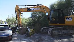 Catania, ruspe in azione a Vaccarizzo: l’immobile del 1974 era abusivo 