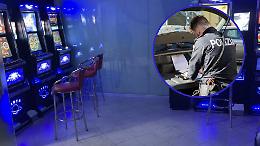 Tranciano il catenaccio e svuotano centro scommesse: rubate 5 slot machines