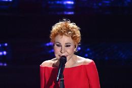 È morta Ornella Vanoni, una delle regine della canzone italiana: aveva 91 anni 