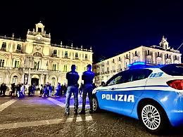 Movida sotto controllo a Catania: 300 persone identificate, blitz contro parcheggiatori e spaccio