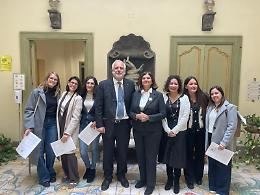 Servizi sociali, assunti 30 nuovi assistenti a tempo indeterminato: «Più presenza sul territorio»