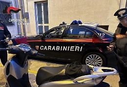 Paternò, minore sorpreso su scooter sequestrato e allaccio abusivo alla rete elettrica