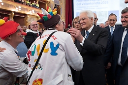 Mattarella celebra Palermo Capitale del volontariato: «I volontari fanno la storia d'Italia» 