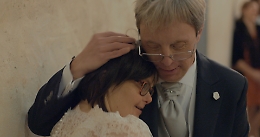 Morto a 60 anni Luca Di Biasi che con la sua Silvana sfid&ograve; il pregiudizio sull'amore Down