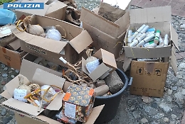 In un'abitazione a Messina un laboratorio clandestino di fuochi d'artificio: sequestrati 180 chili 