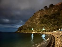 Allarme sulla spiaggia a Milazzo: trovato cadavere di un uomo sulla battigia