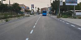 Paura sul pullman tra Licata e Palermo: autista guida "strano", i passeggeri chiamano la polizia che blocca il bus