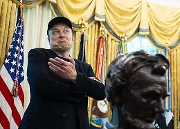 Elon Musk contro il ceo di Ryanair: &laquo;Sei un idiota&raquo;. Il perch&eacute; della lite tra due i giganti