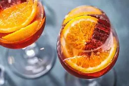 Estate tempo di "Spritz", tutti lo bevono ma nessuno conosce la vera storia del cocktail che ha conquistato il mondo