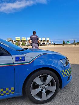 Furti di auto e di rame, arresti della polizia stradale a Buonfornello