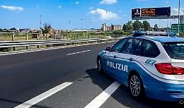 "Safe Holiday": polizia stradale in campo per l'esodo estivo nel Siracusano