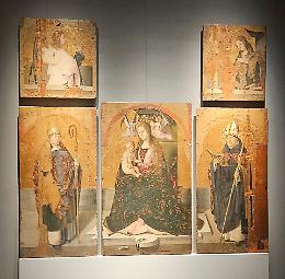 L'indagine dopo il furto e la pista privilegiata dagli investigatori dopo che sono stati portati via alcuni pannelli realizzati da Antonello da Messina