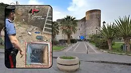 Castello Ursino, ripristinata l'illuminazione dopo il furto di rame. L'annuncio (con polemica) del sindaco di Catania