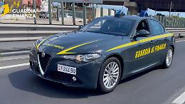 Controlli dalla Plaia di Catania a Santa Tecla, su 150 lavoratori identificati 45 erano completamente in nero