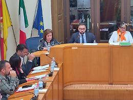 S. Teresa di Riva: via libera all’acquisto di terreni da adibire ad aree di parcheggio