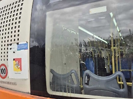 Nuovo attacco ai bus dello Zen:  autista “accolto” con le uova