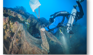 Recuperata una rete fantasma di oltre 3.000 metri al Siracusa: Marevivo, Arca Fondi SGR e BAPS in azione