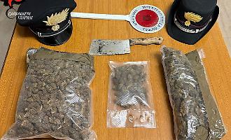 Arrestato a Campobello di Mazara: in casa aveva oltre un chilo di marijuana e una mannaia
