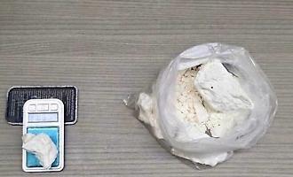 Blitz a Mazara del Vallo: arrestati con 103 grammi di cocaina, donna ai domiciliari con braccialetto elettronico