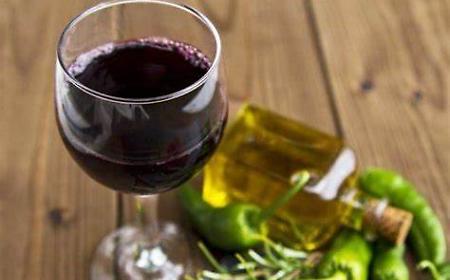 Vino venduto ma fermo in cantina: il paradosso del Trapanese tra caro-carburante e rotte bloccate