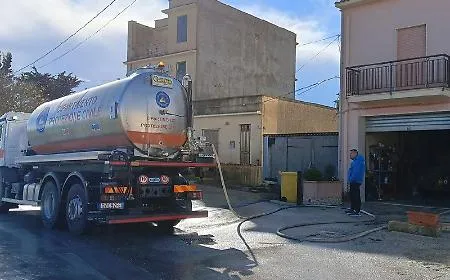 Mancano le autobotti L&rsquo;appello del prefetto