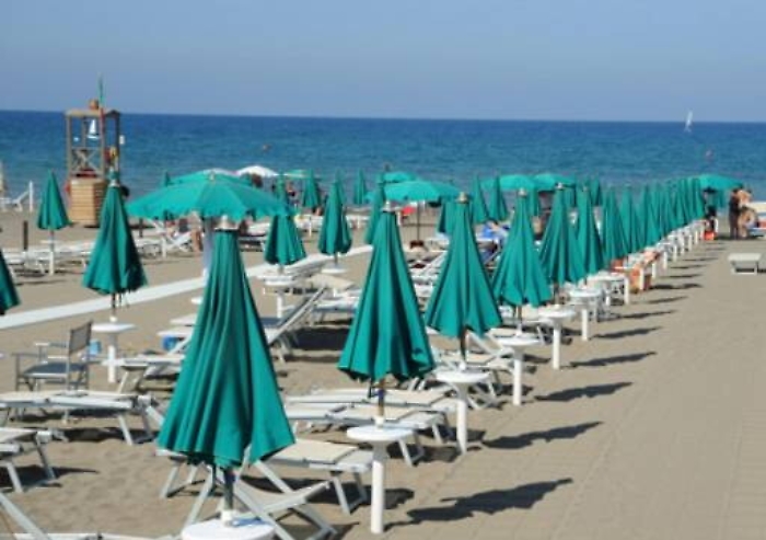Mondello, allarme infiltrazioni: Regione Siciliana impone certificazione antimafia prima delle concessioni demaniali