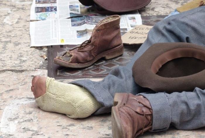 Palermo, clochard trovato cadavere: forse &egrave; morto per colpa del freddo