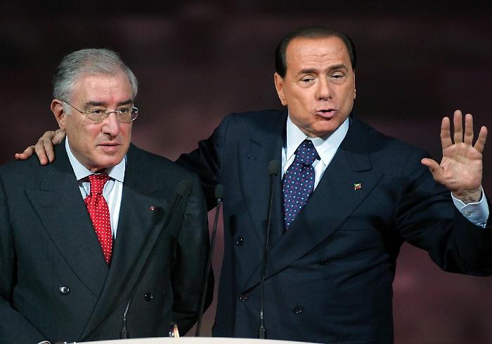 Donazioni di Berlusconi,  difensori di Dell'Utri: "Dimostreremo assenza di responsabilit&agrave;"