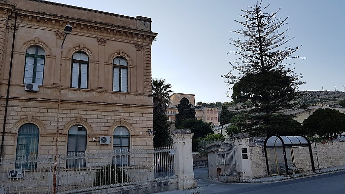 101506750-55d5b535-56f8-46ce-b1ef-134eea23be6b