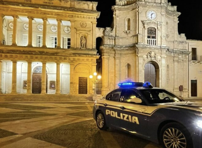 Polizia Vittoria 12