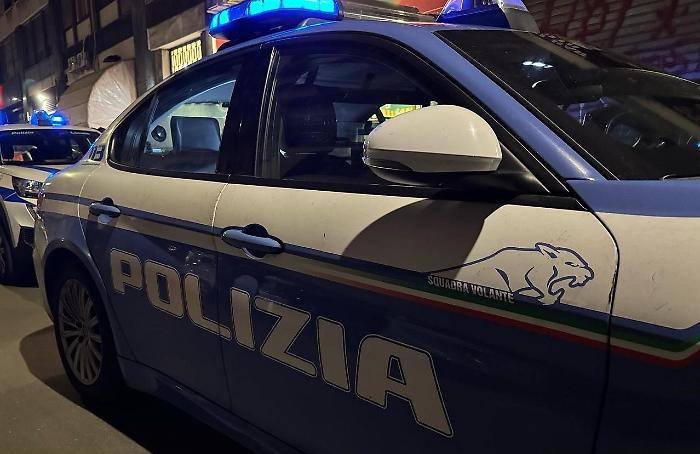 Festa di laurea abusiva a Mondello: sequestrata area da ballo di 39 mq e attrezzature, dj senza patentino Siae