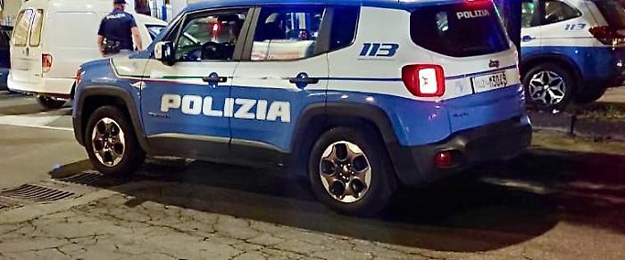 Rapina una diciassettenne nel cuore del centro storico puntandole una pistola: arrestato dopo un mese