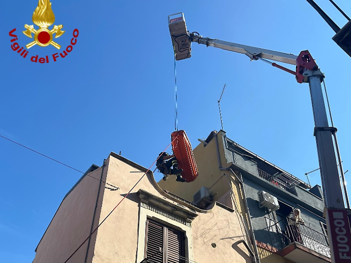 Donna ferita a San Cristoforo, per soccorrerla intervengono i vigili del fuoco esperti in soccorso alpino