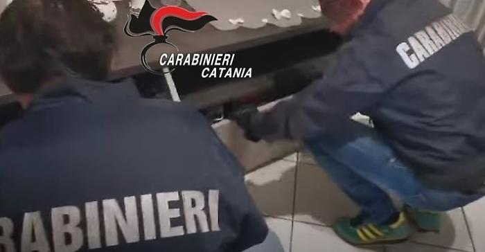 Blitz antidroga a San Leone: arrestati due catanesi per detenzione ai fini di spaccio