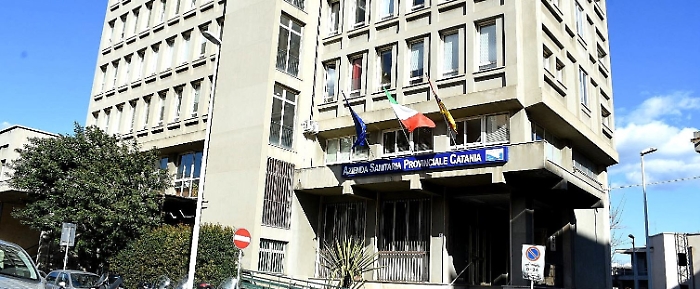 Asp Catania, concorso rinviato 12 ore prima della prova: si dovr&agrave; usare l'intelligenza artificiale e 700 candidati restano in sospeso