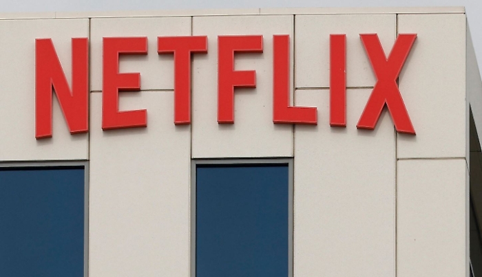 Netflix rileva gli studios e le attività di streaming di Warner Bros: l'intesa che ridisegna gli equilibri di Hollywood