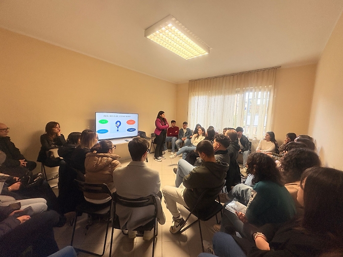 Gioco d'azzardo in forte crescita a Caltanissetta, "Al Centro" di Casa Rosetta avvia laboratori di prevenzione