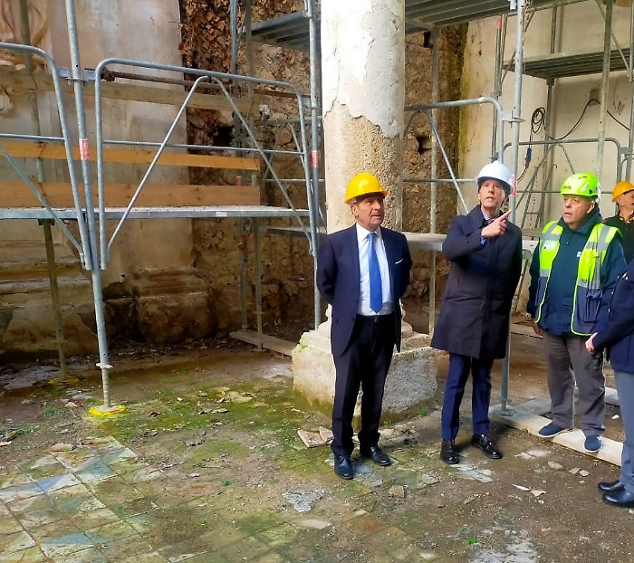 Restauro beni Fec, sopralluogo del prefetto Caccamo nei cantieri