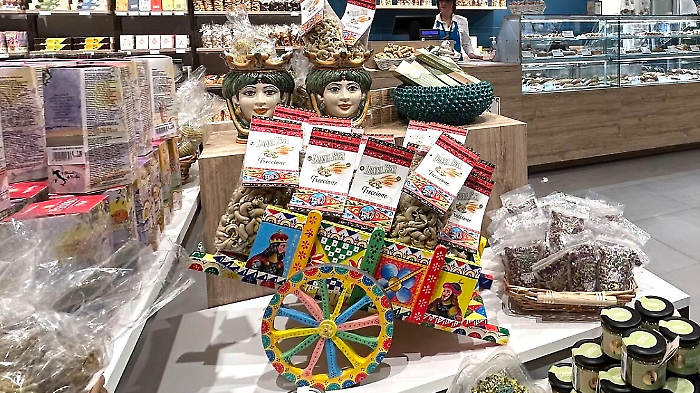 Cibo e vino locali fanno decollare le vendite negli scali siciliani: &laquo;Avete l&rsquo;offerta pi&ugrave; ricca d&rsquo;Italia, la esportiamo&raquo;