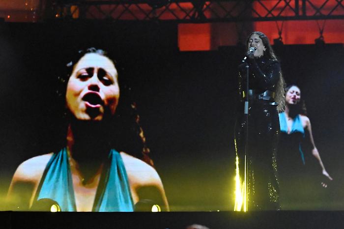 Delia Buglisi: la &ldquo;Sicilia bedda&rdquo; sbarca nei grandi teatri dell&rsquo;Isola. Due sold out e due serate d&rsquo;estate per un ritorno che profuma di mare