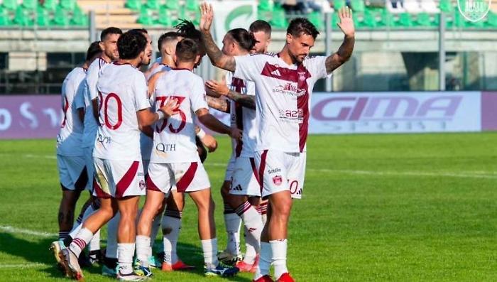 Trapani in caduta libera, vince il Latina (ma Fischnaller spreca un rigore)