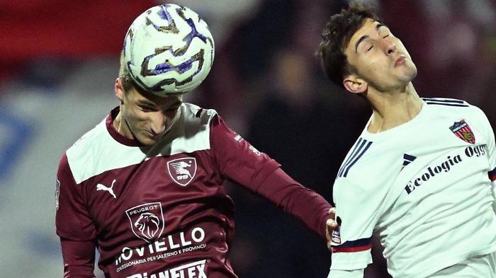 Pari senza gol tra Salernitana e Cosenza, il Picerno sbanca Giugliano