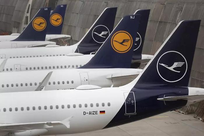 L'Iran riapre lo spazio aereo dopo quasi cinque ore: voli cancellati e ritardi