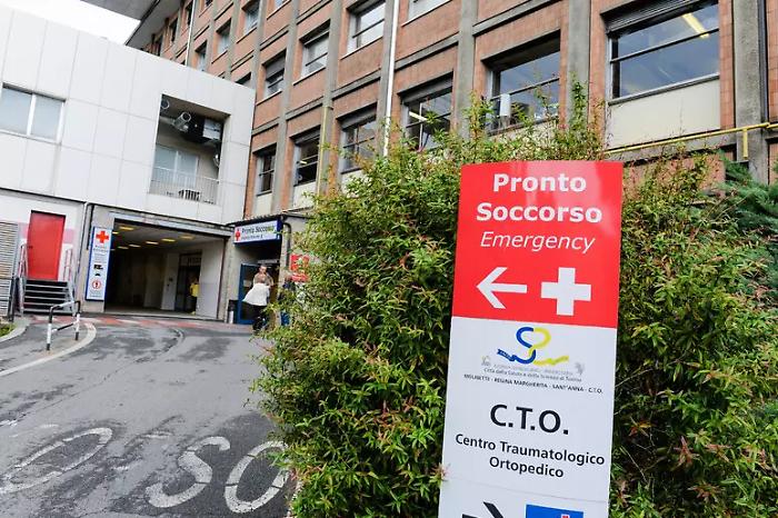 Morto in ospedale operaio colpito da un grosso ramo nel Torinese