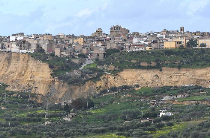 Pnrr e fondi Ue: per la Sicilia 115,8 milioni, spesi solo un terzo (e nemmeno un euro per Niscemi)