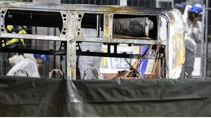 Svizzera, incendio su un bus, diversi morti e feriti